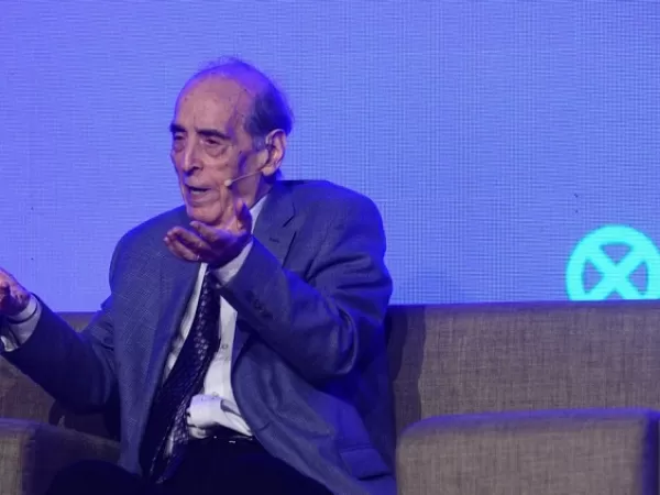 El economista que m&aacute;s escucha Javier Milei alert&oacute; por "bolsones de desempleo y pobreza" en el Gran Buenos Aires