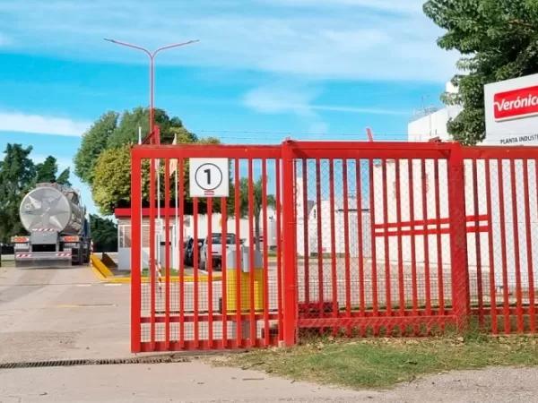 Crisis en una hist&oacute;rica agroindustria l&aacute;ctea