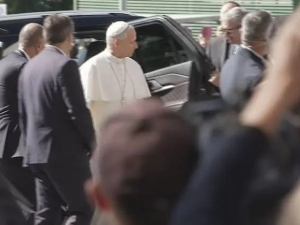 El papa Le&oacute;n XIV ingres&oacute; al hospital Gemelli para ser operado de un n&oacute;dulo en el pulm&oacute;n