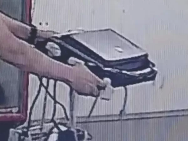 Detuvieron a un médico acusado de robar un ecógrafo de una UPA en Bernal Oeste