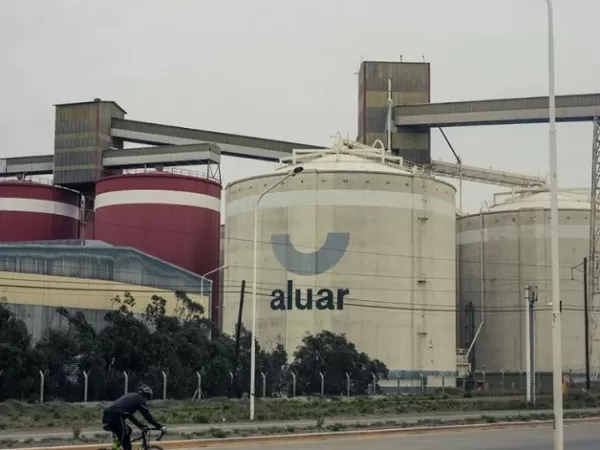 El Gobierno elimin&oacute; el arancel al aluminio chino que proteg&iacute;a a Aluar