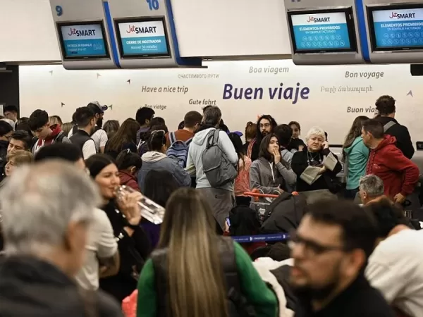 El Gobierno dict&oacute; la conciliaci&oacute;n obligatoria y se levanta el paro en los aeropuertos