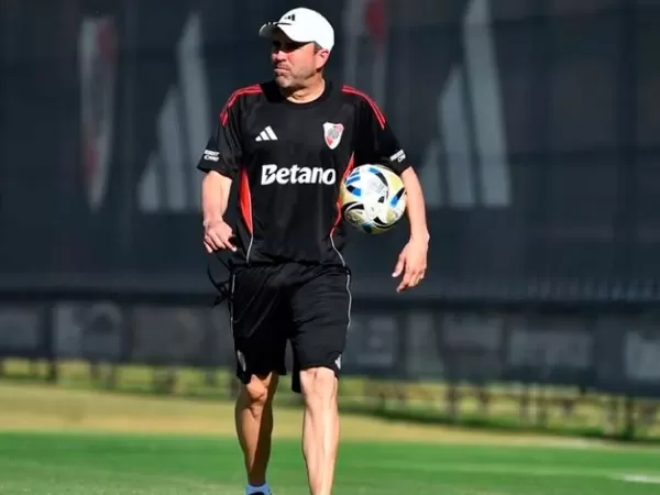 River inicia el ciclo del &ldquo;Chacho&rdquo; Coudet con su visita a Hurac&aacute;n