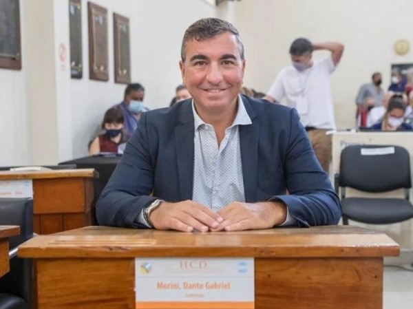 Concejal de Bullrich rompió con los libertarios y vaticina una fuerte derrota en la Tercera