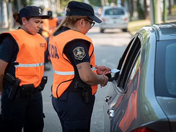 Profundizan operativos de saturaci&oacute;n policial con controles viales
