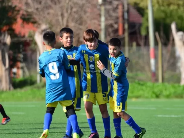 Suspendieron las actividades de una categor&iacute;a de f&uacute;tbol infantil de Rosario Central tras una grave denuncia
