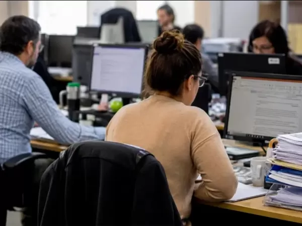 El Estado ya perdi&oacute; casi 70.000 empleos