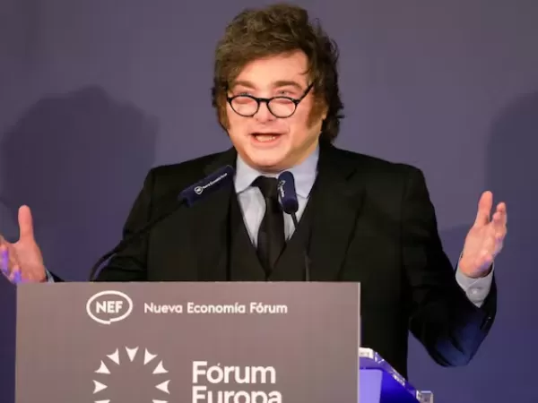 Milei tild&oacute; a Pedro S&aacute;nchez de &ldquo;dictador&rdquo; y asegur&oacute; que la ocupaci&oacute;n brit&aacute;nica en Malvinas &ldquo;es un riesgo para la regi&oacute;n&rdquo;