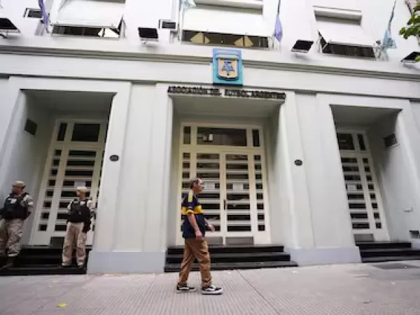 Allanan las sedes de la AFA de Viamonte y de Ezeiza