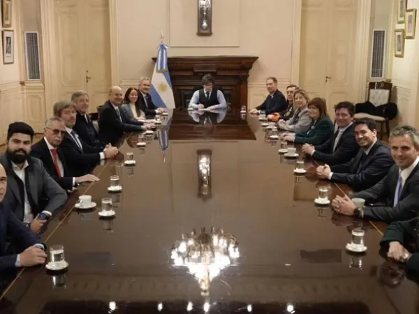 Javier Milei reuni&oacute; a su Gabinete para analizar el nuevo escenario regional tras el triunfo de Lula en Brasil
