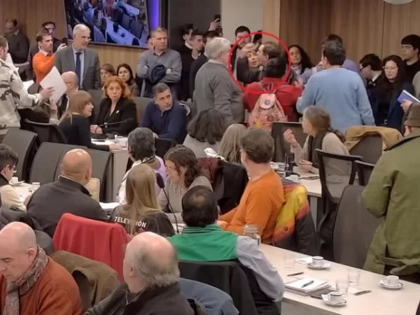 Un padre estall&oacute; en el Congreso por el cierre del Coro Nacional de Ni&ntilde;os