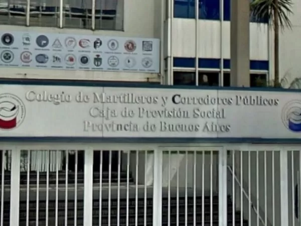 LLA present&oacute; una ley para desregular el mercado inmobiliario y quitarle poder a martilleros