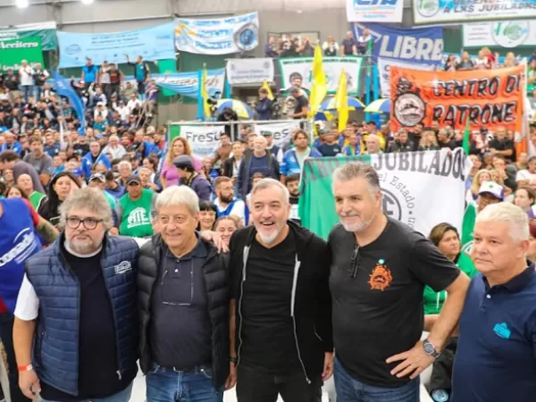 Sindicatos aceleran un plan de lucha y buscan marcar la agenda frente a la reforma laboral