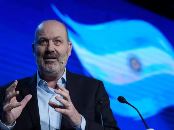 Federico Sturzenegger vuelve a la carga con otro paquete de desregulaciones