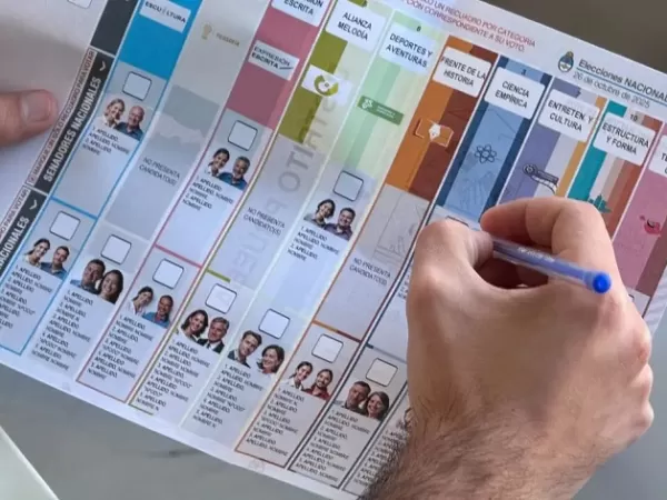 La Libertad Avanza ratific&oacute; que presionar&aacute; por la Boleta &Uacute;nica de Papel en el recinto bonaerense