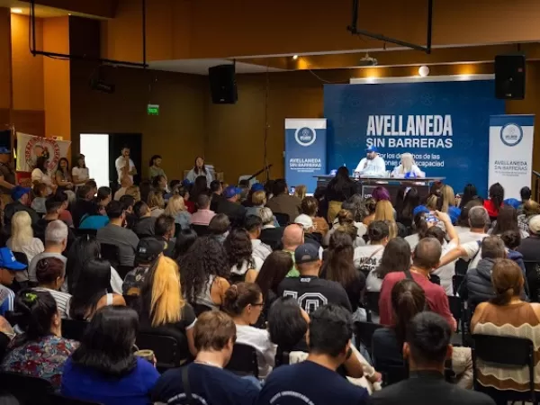 Se lanz&oacute; &ldquo;Avellaneda sin Barreras&rdquo;, un espacio para defender los derechos de las personas con discapacidad