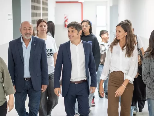 Kicillof defendi&oacute; las obras en educaci&oacute;n: &ldquo;Si no hay un Estado que invierta, es todo marketing&rdquo;