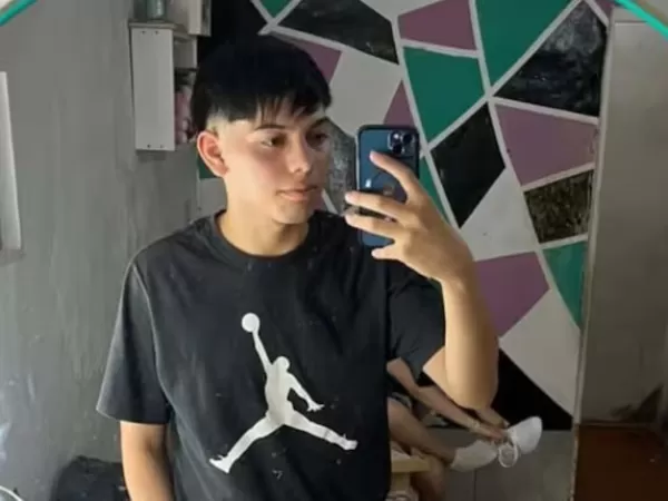 Qued&oacute; en medio de una pelea entre vecinos y lo mataron de un tiro