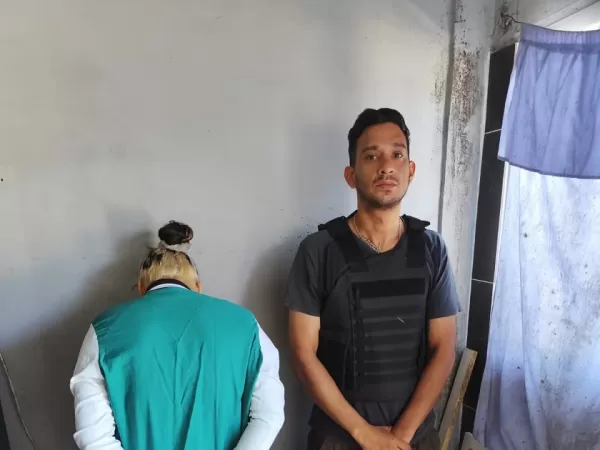 Detuvieron a la adolescente de 16 años acusada de matar a su novio a puñaladas