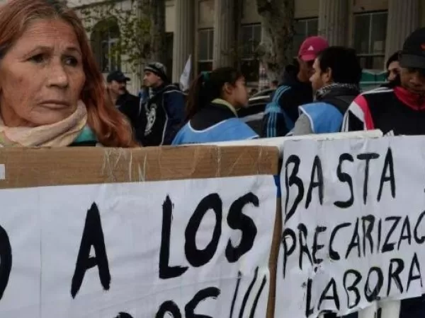 Afirman que la &ldquo;desocupaci&oacute;n encubierta&rdquo; triplica el &iacute;ndice oficial de desempleo