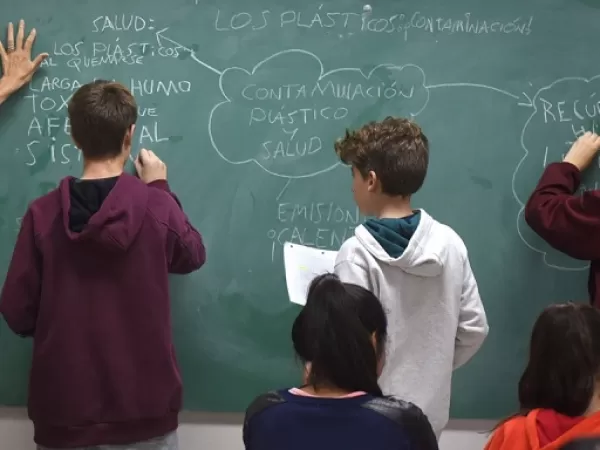 Provincia oficializ&oacute; el Calendario Escolar 2026