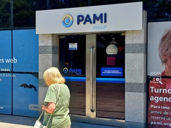 Cl&iacute;nicas y prestadores del PAMI postergar&aacute;n atenciones en todo el pa&iacute;s, en medio del conflicto con el Gobierno