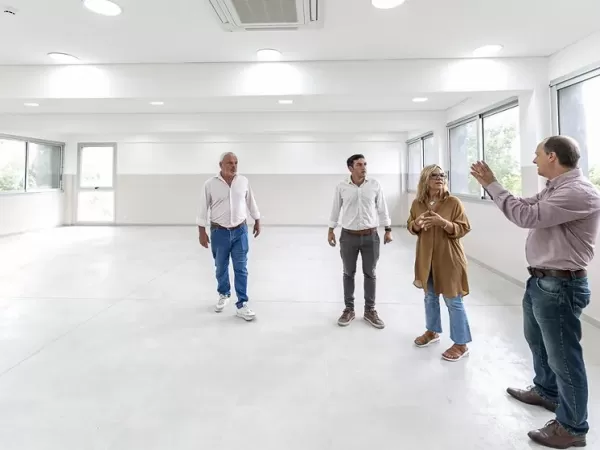 El Municipio entreg&oacute; mobiliario para el nuevo edificio del Instituto de Formaci&oacute;n Docente N&deg; 41