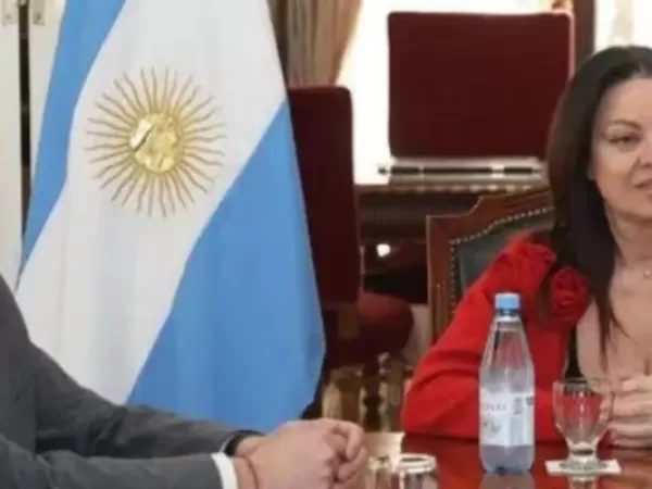 Sandra Pettovello ech&oacute; a su jefe de gabinete, Leandro Massaccesi