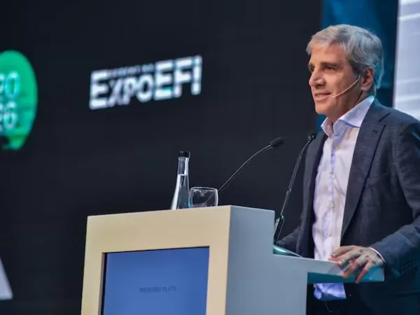 Luis Caputo volvi&oacute; a defender el programa econ&oacute;mico e insisti&oacute; en que la inflaci&oacute;n va a desacelerarse