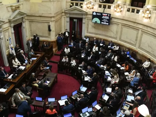 La Ley de Reforma Laboral obtuvo media sanci&oacute;n en el Senado