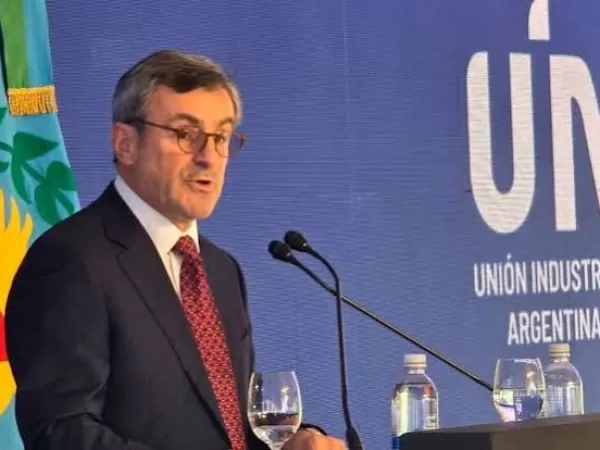 El titular de la UIA le respondi&oacute; al Gobierno y pidi&oacute; que se &ldquo;acerque a la realidad y atienda los problemas de la gente&rdquo;