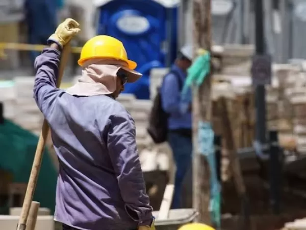 Nuevo borrador del proyecto de Reforma Laboral del Gobierno: qué dice sobre vacaciones, indemnizaciones, despidos y los “bancos de horas”