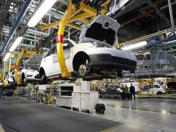 La producci&oacute;n de autos tuvo un rebote mensual en agosto, pero cay&oacute; m&aacute;s de 11% interanual