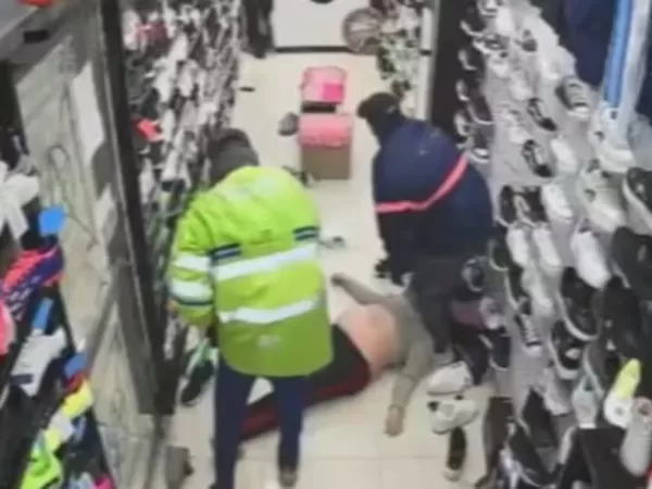 Ladrones golpearon a una embarazada de ocho meses para robarle en su local de ropa