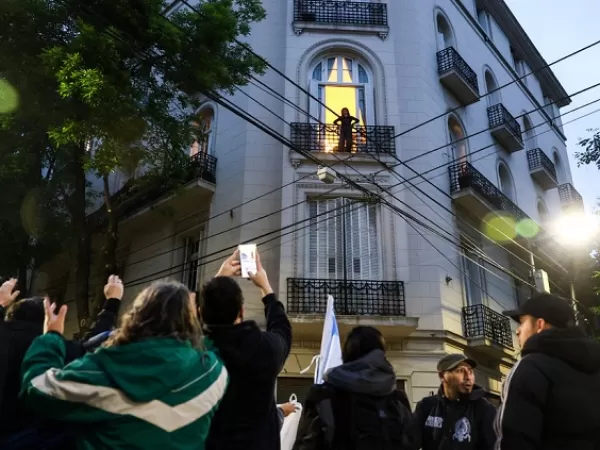 Desangelada conmemoración por la muerte de Néstor Kirchner, en medio de la derrota electoral y la interna K