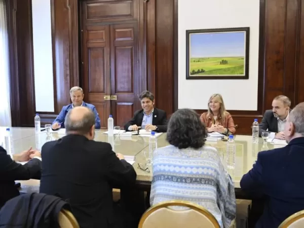 Kicillof recibi&oacute; a pastores evang&eacute;licos y alert&oacute; por el avance de la pobreza