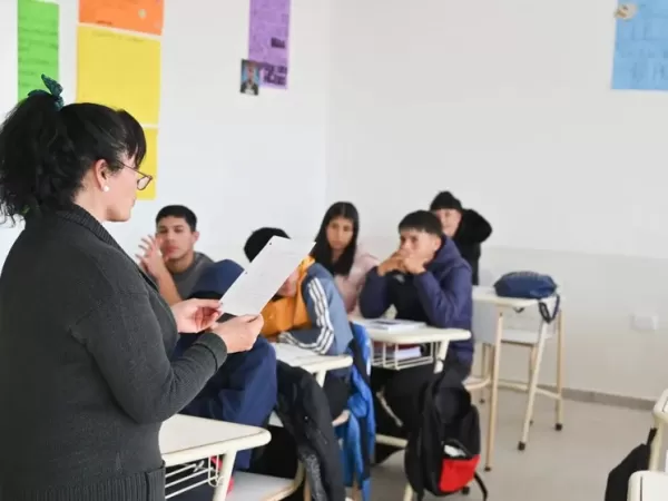 La Provincia inici&oacute; el reordenamiento de m&oacute;dulos y cargos docentes mientras se ratifica el paro