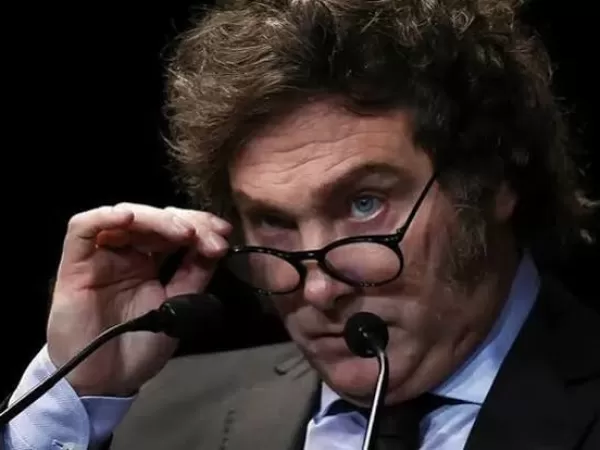 Dura advertencia del Financial Times: "Las reformas econ&oacute;micas de Javier Milei est&aacute;n bajo presi&oacute;n"