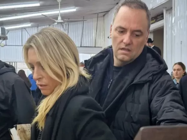 La fiscal&iacute;a pidi&oacute; al juez Rafecas que archive la denuncia contra la esposa de Adorni por el viaje a Nueva York