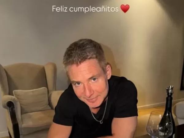 El cumplea&ntilde;os m&aacute;s &iacute;ntimo de Adri&aacute;n Suar