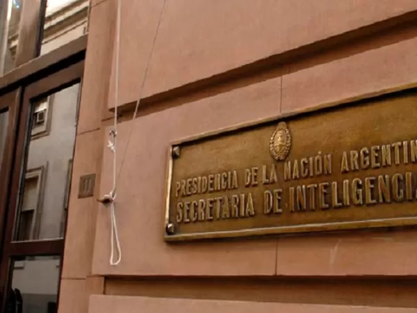 El Gobierno oficializ&oacute; el poder&iacute;o de la SIDE pese a las fuertes cr&iacute;ticas de la oposici&oacute;n