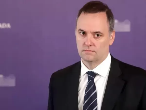 Nuevas propiedades, cr&eacute;ditos en un organismo p&uacute;blico, silencios y contradicciones en torno a Manuel Adorni