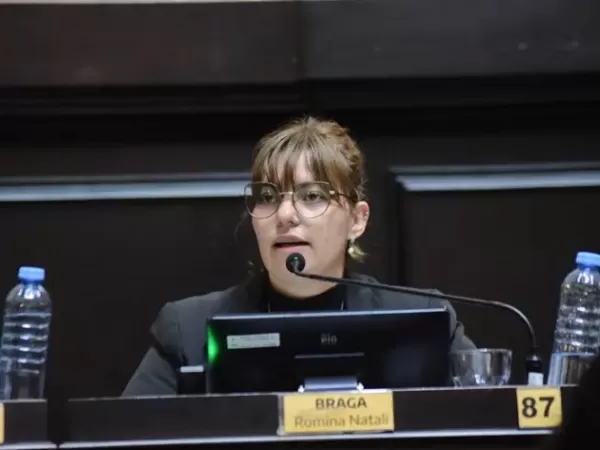 La oposici&oacute;n acorrala a Kicillof con un pedido de informe sobre la pauta bonaerense