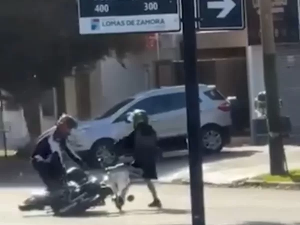 Motochorros balearon a un hombre para robarle la moto