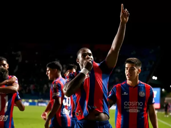 San Lorenzo le gan&oacute; a D. Cuenca 2 a 0 por la fase de grupos de la Copa Sudamericana