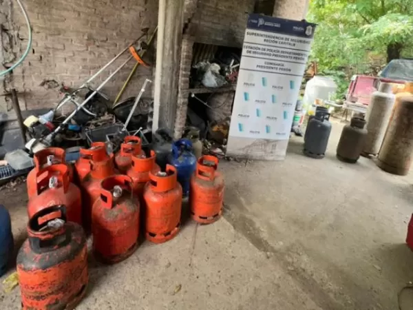 Allanaron un dep&oacute;sito clandestino de garrafas