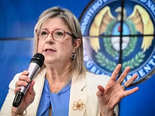 Monteoliva admiti&oacute; que los suicidios en las fuerzas federales subieron un 30% por deudas y bajos salarios