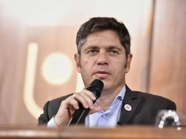 Axel Kicillof acus&oacute; a Javier Milei de extorsi&oacute;n para asegurar su reelecci&oacute;n