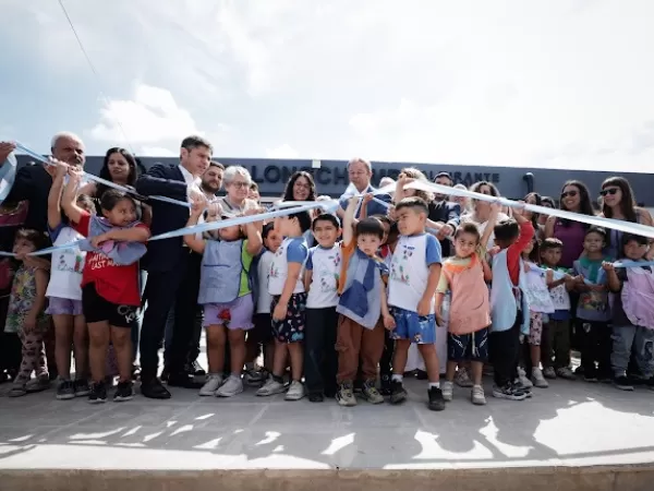 Kicillof redobló sus críticas a Nación por el ajuste en educación y las obras escolares frenadas