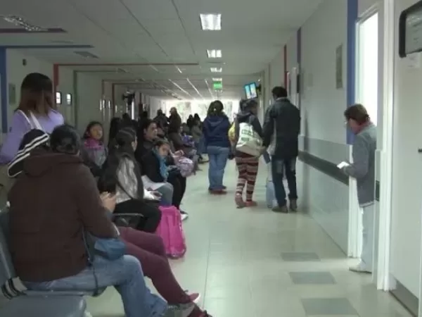 Los extranjeros no residentes deber&aacute;n pagar la atenci&oacute;n en hospitales nacionales